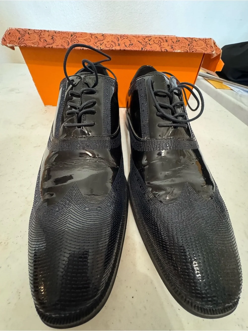 TALLIA sleek black